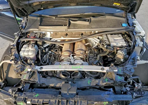 2019 Bentley Bentayga z USA, uszkodzony, nr VIN SJAAM2ZV0KC024966